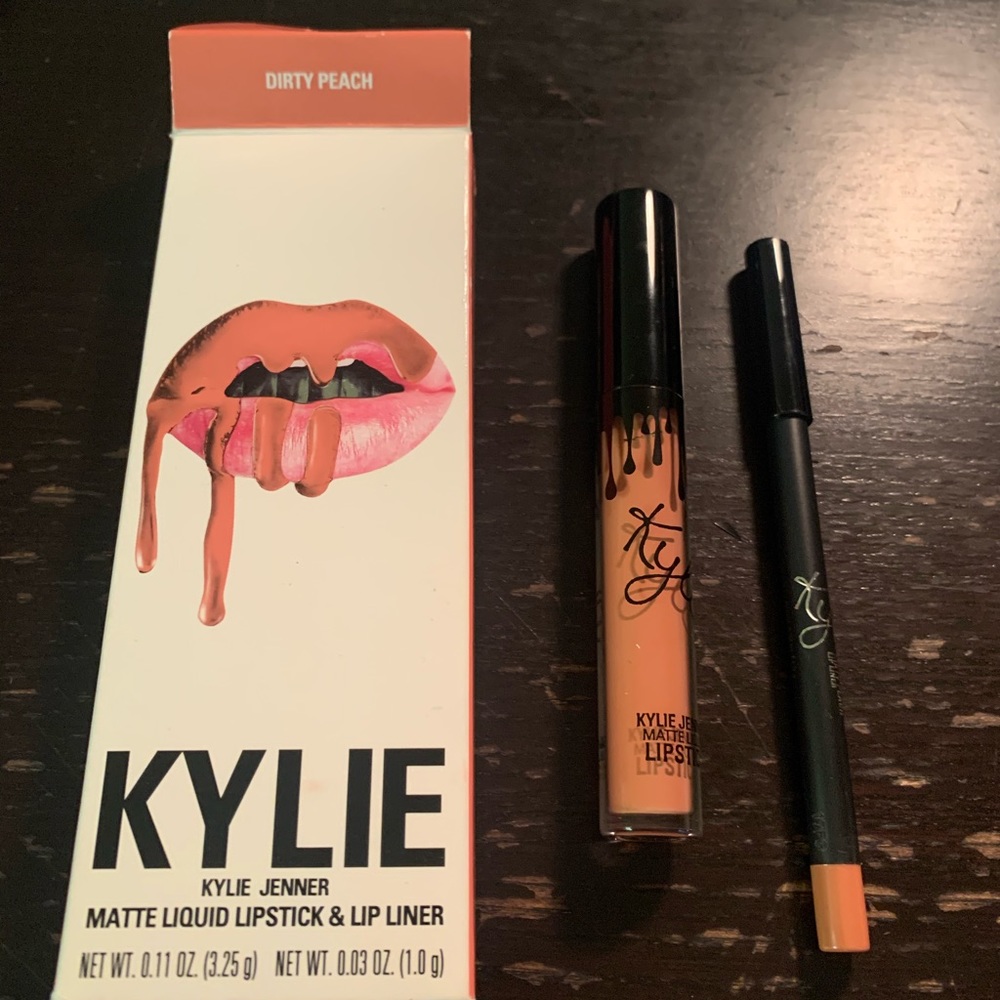 Kylie Matte Liquid Lipstick and Liner